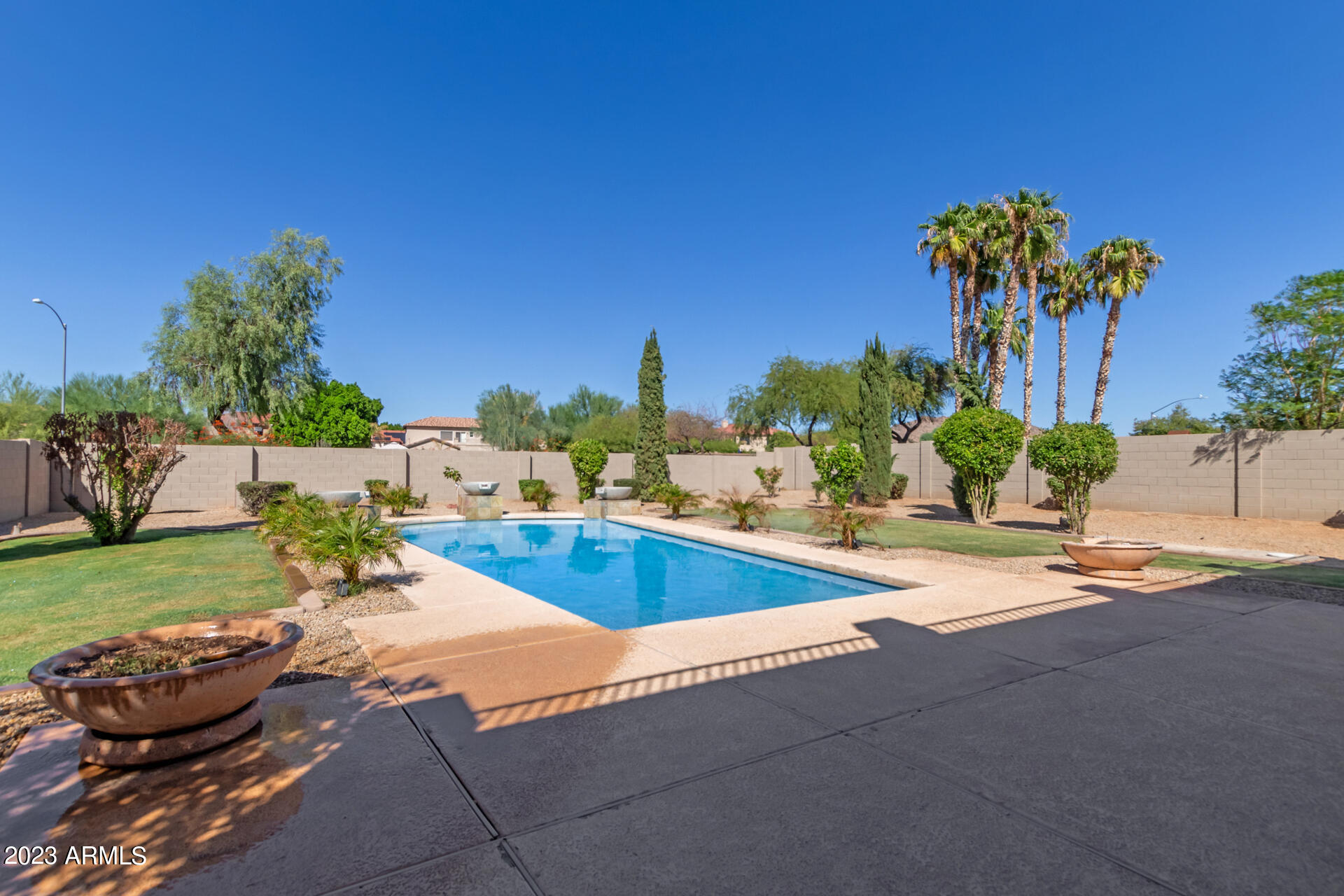9606 W QUAIL TRACK Drive
