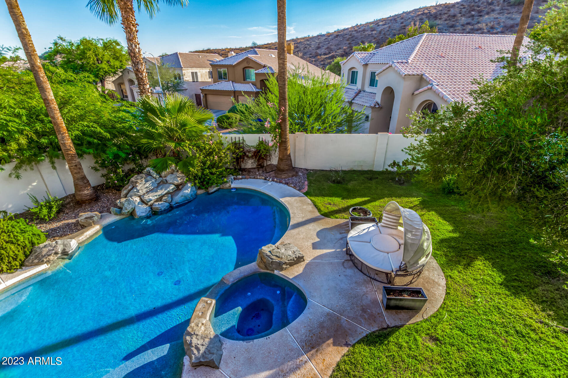1027 E MOUNTAIN SAGE Drive