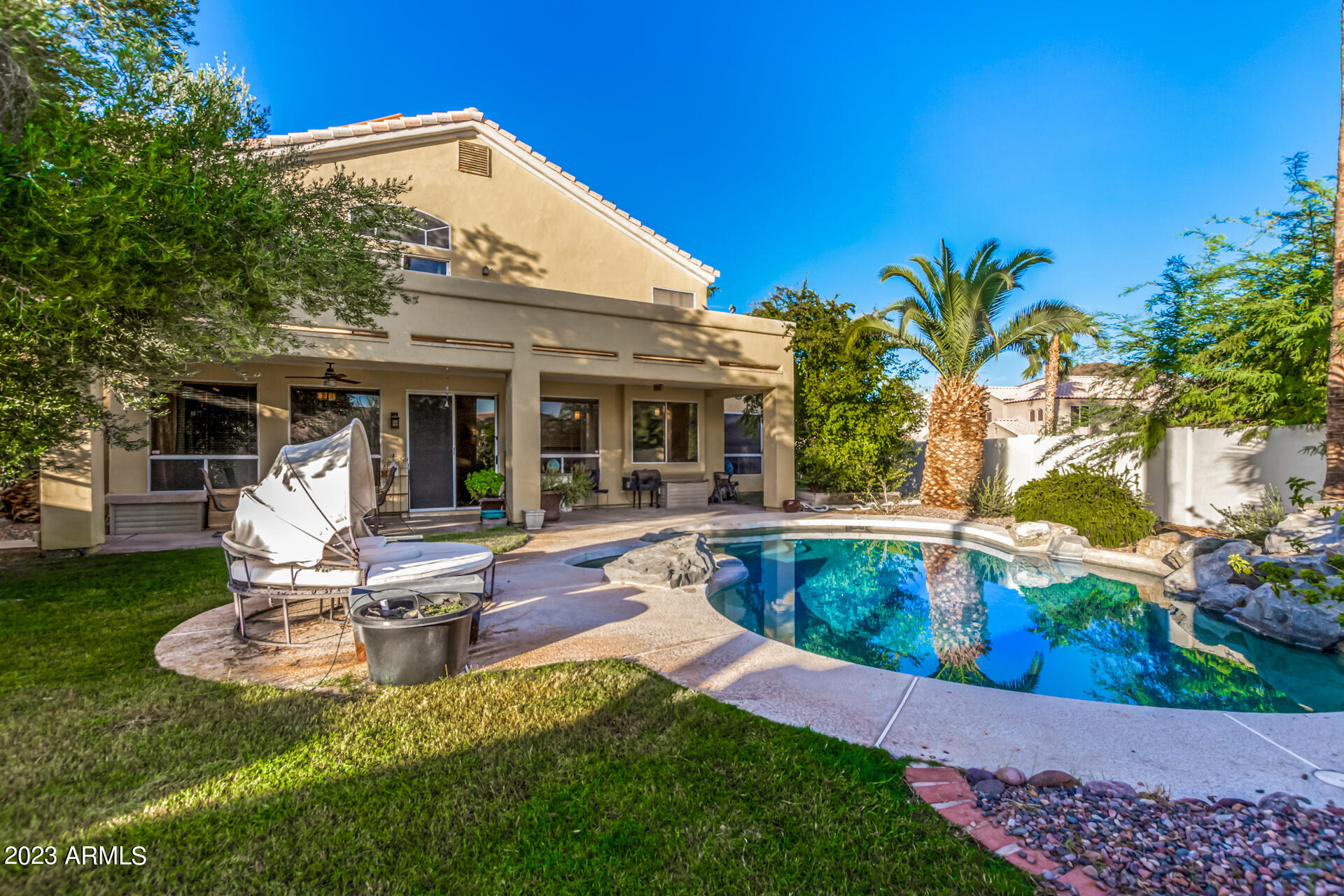 1027 E MOUNTAIN SAGE Drive