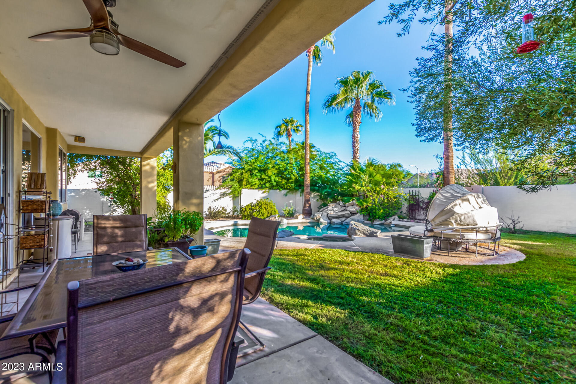 1027 E MOUNTAIN SAGE Drive