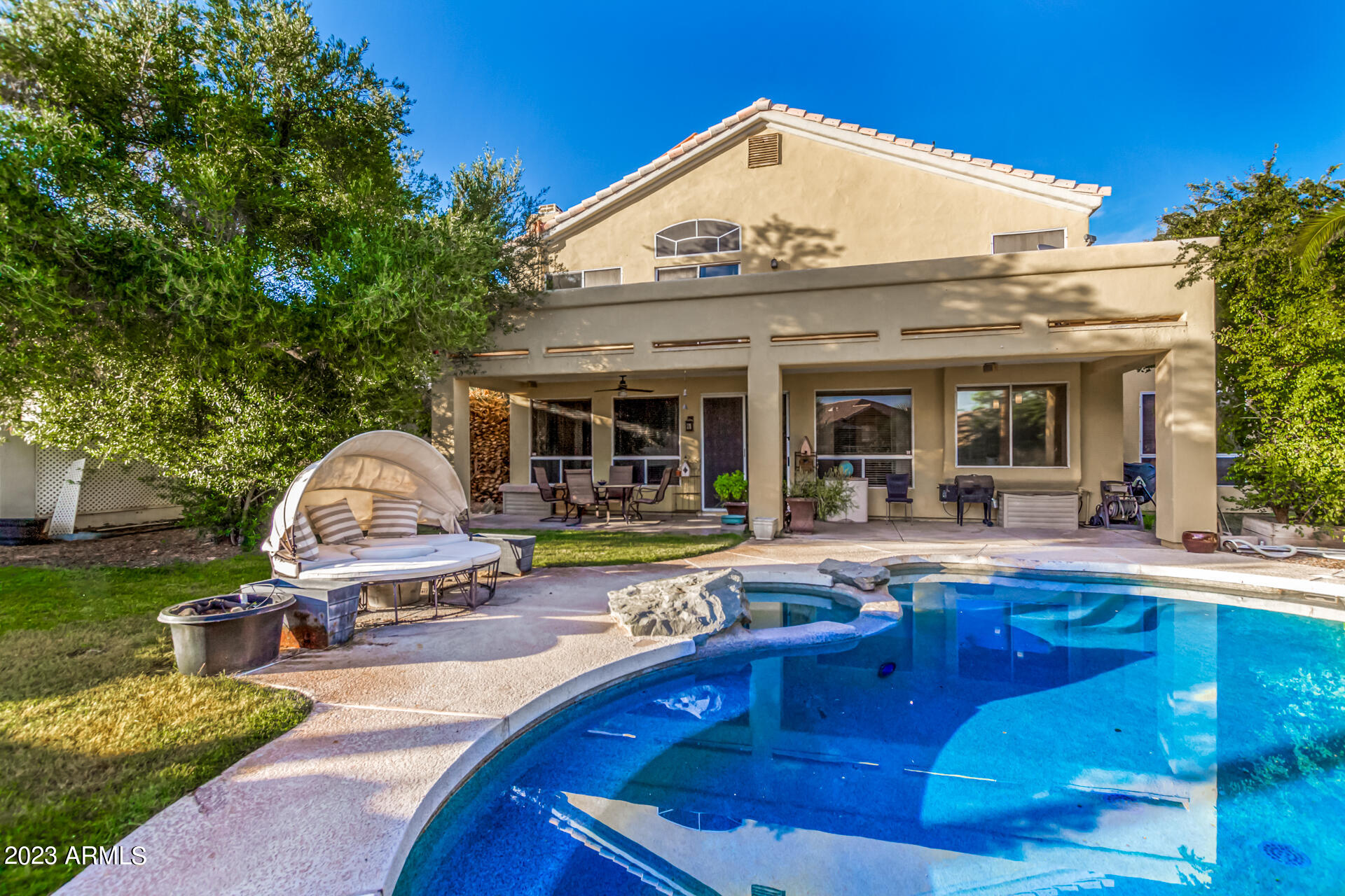 1027 E MOUNTAIN SAGE Drive