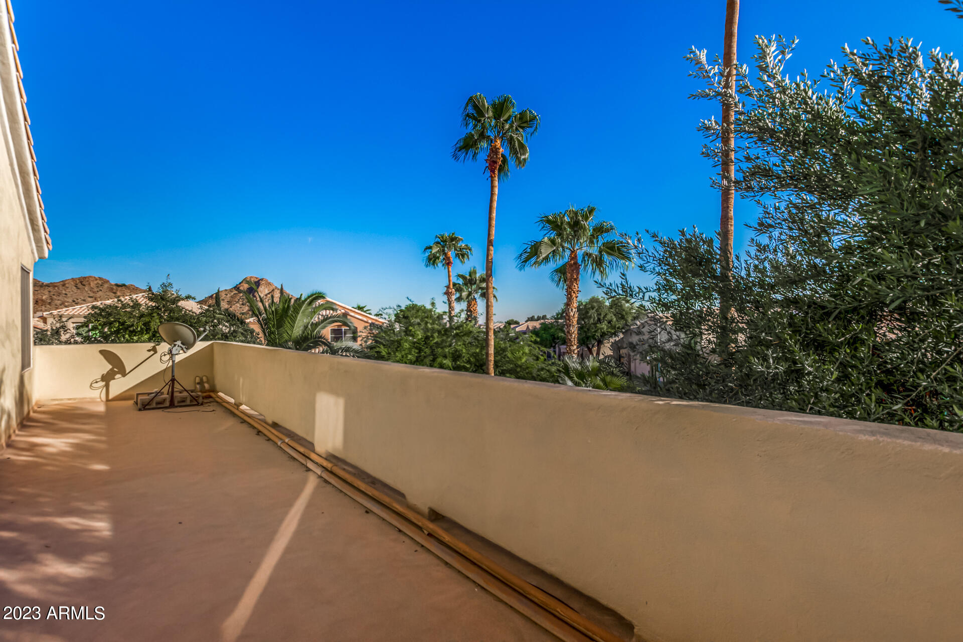 1027 E MOUNTAIN SAGE Drive