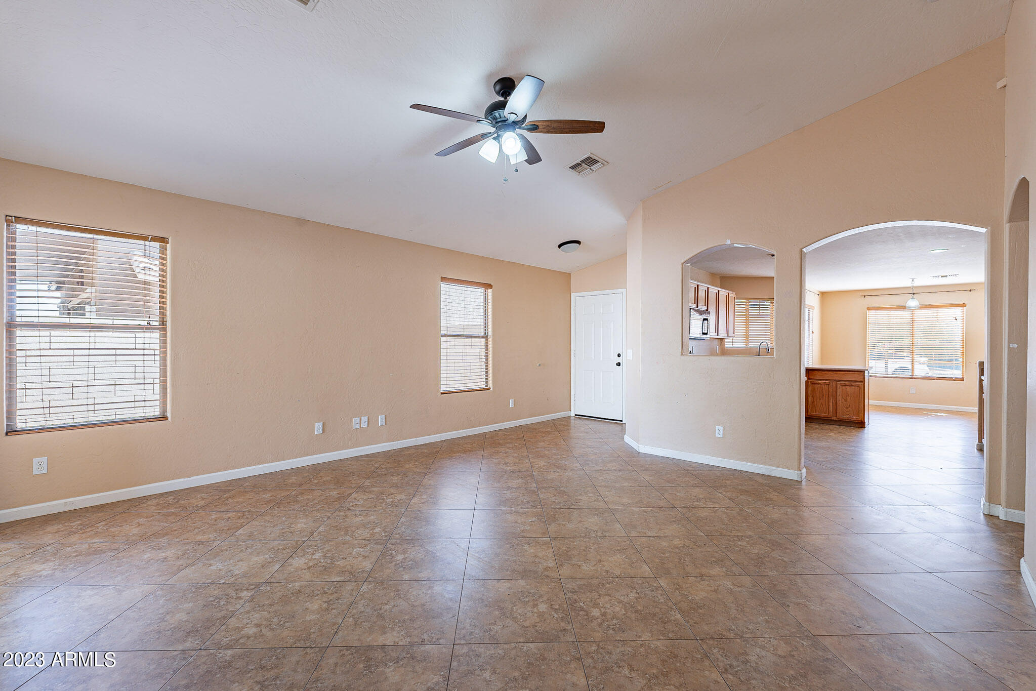 3344 E ORIOLE Drive