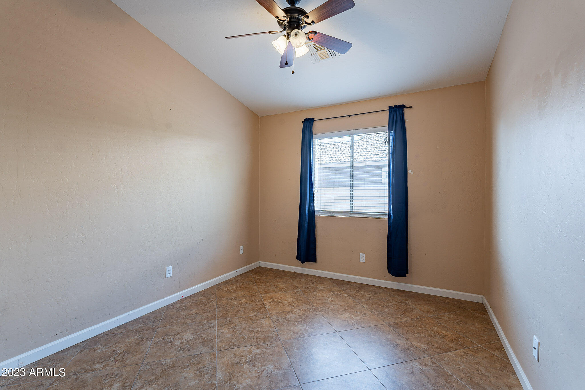 3344 E ORIOLE Drive