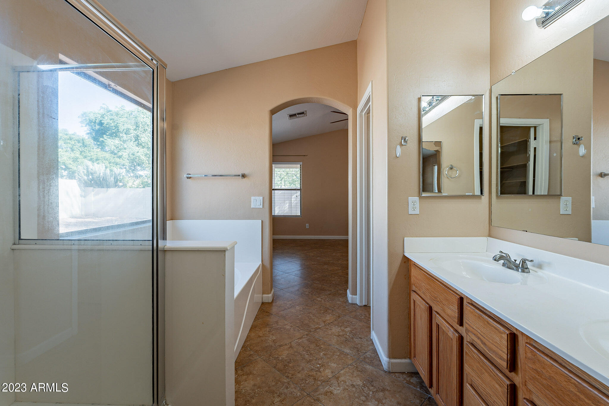 3344 E ORIOLE Drive