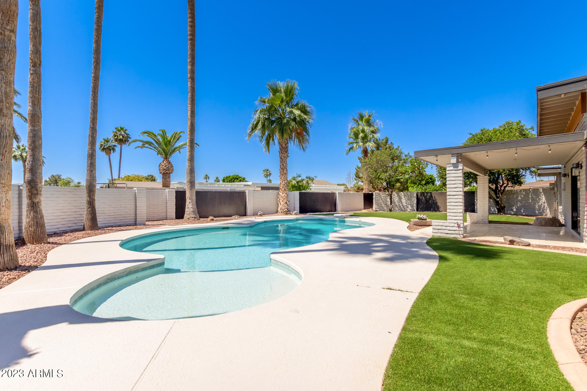 765 N VILLA NUEVA Drive