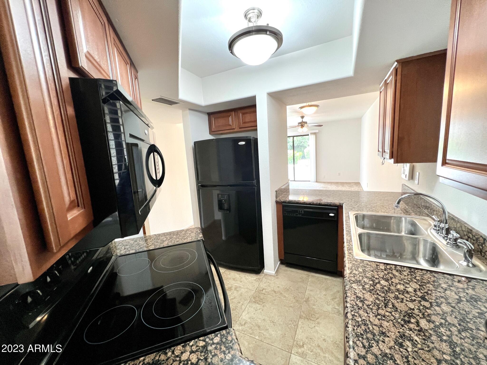 985 N GRANITE REEF Road # 129