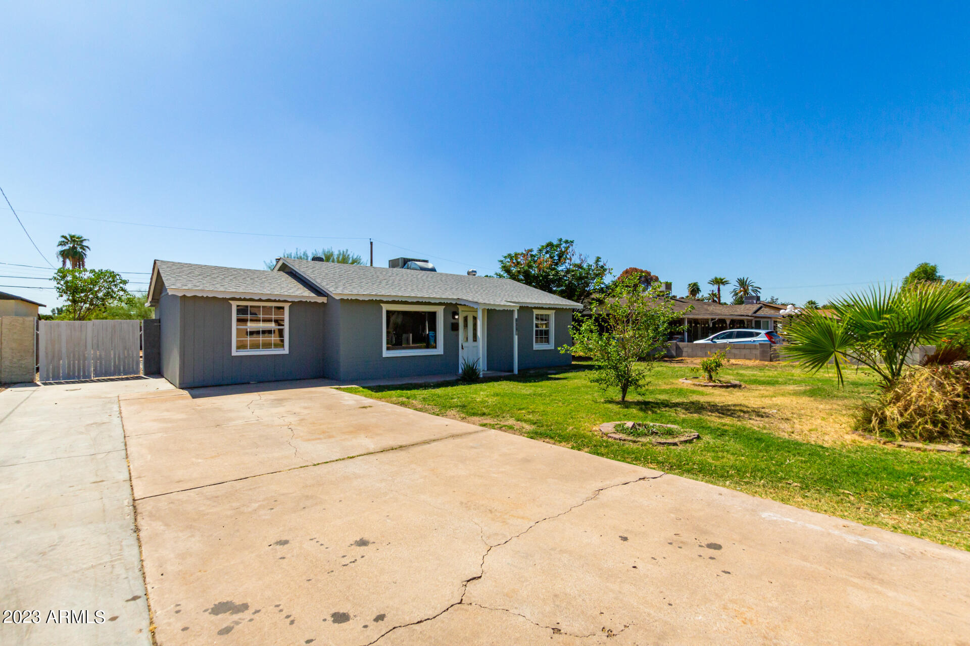 2327 W SAN MIGUEL Avenue
