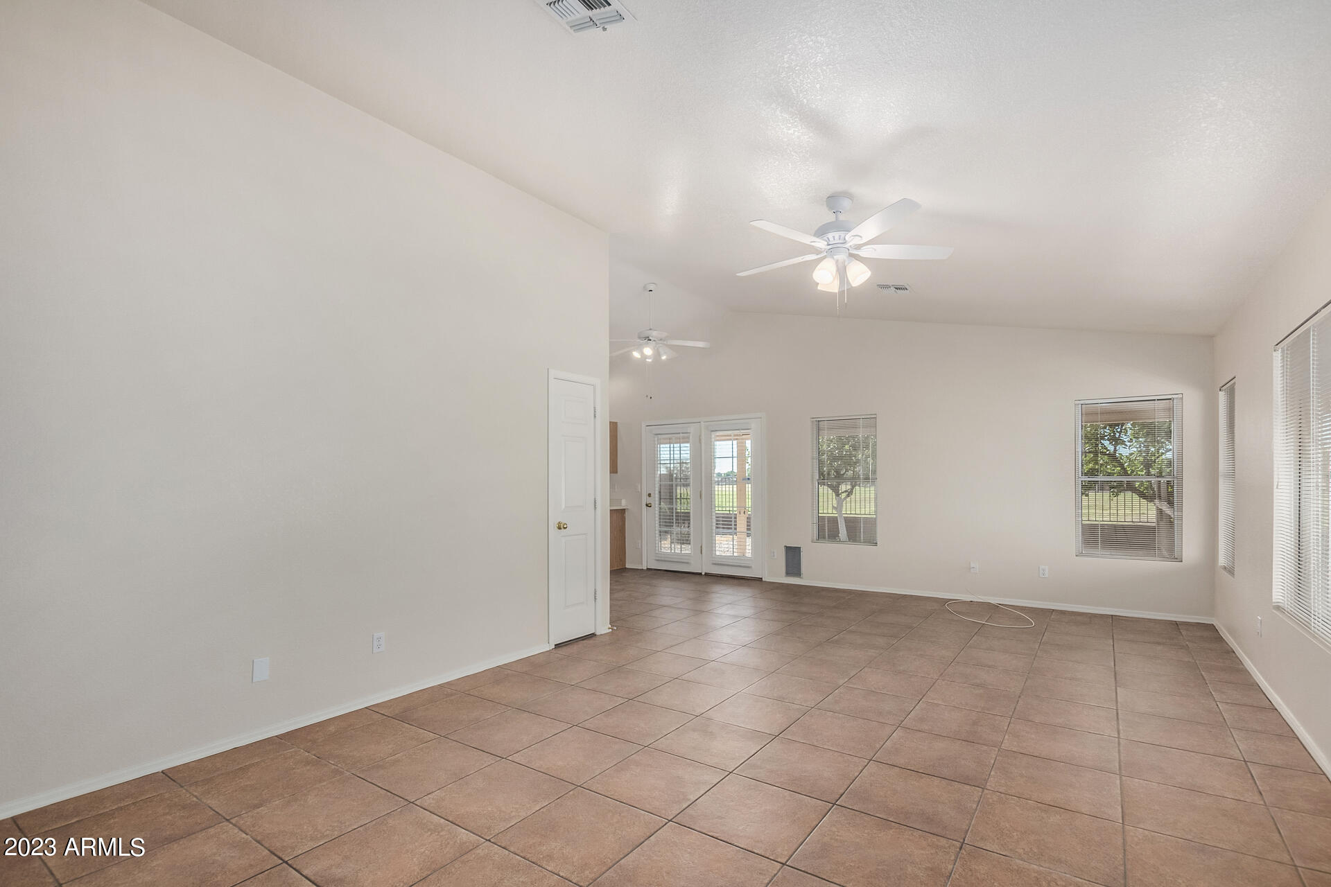 10935 W RUTH Avenue SW