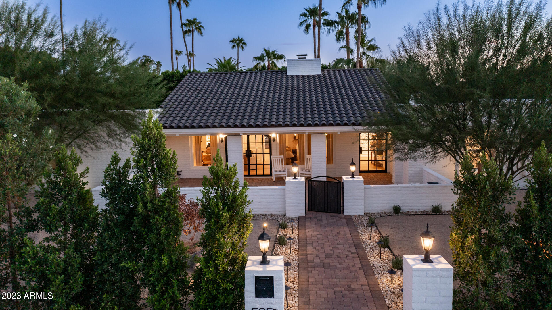 5851 E SHARON Drive