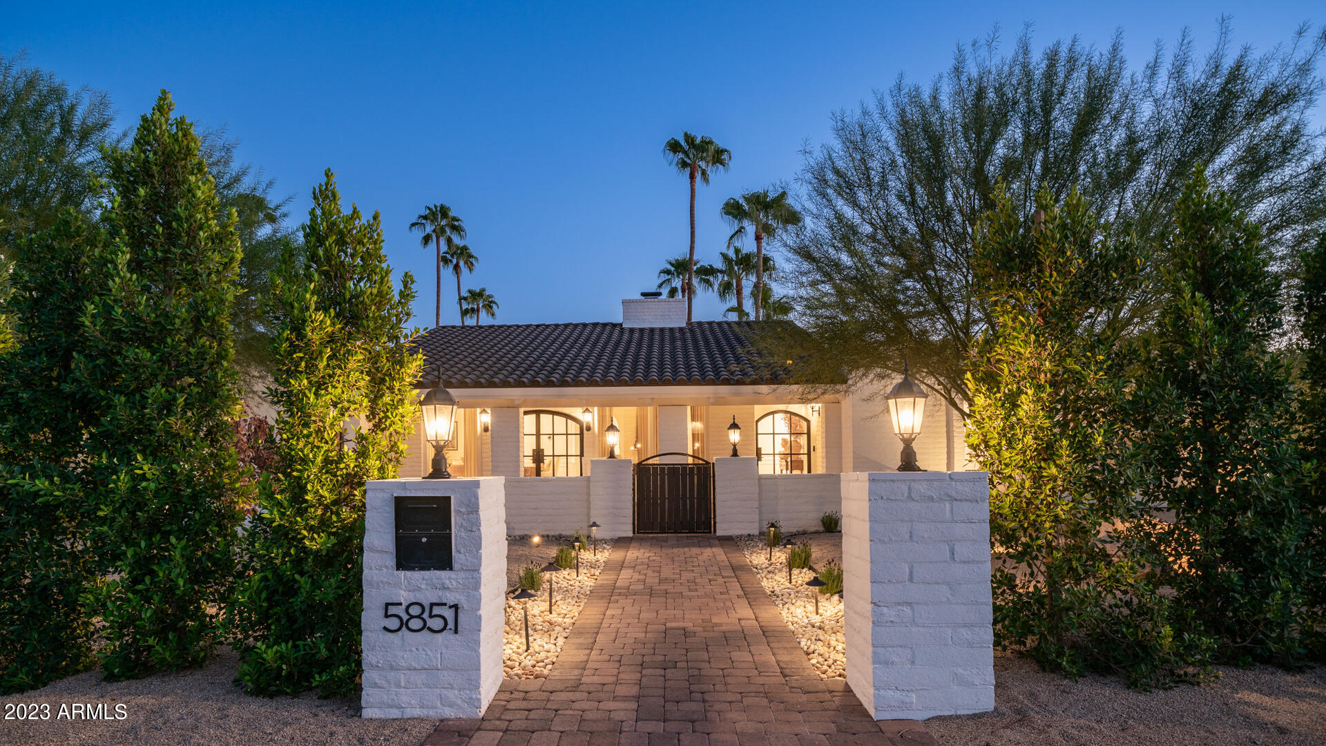 5851 E SHARON Drive