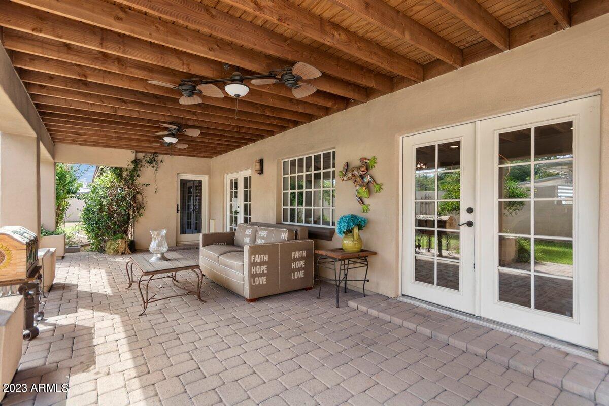 1249 W PALO VERDE Drive
