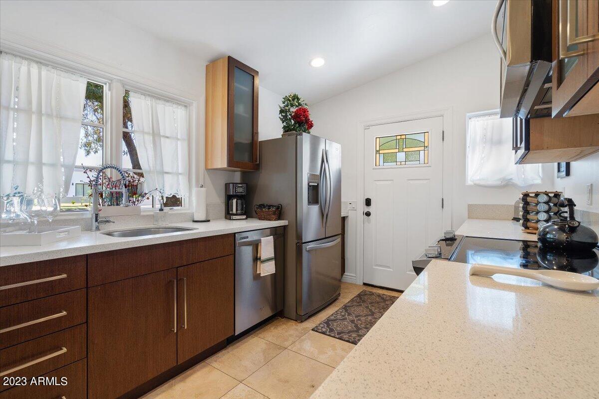 1249 W PALO VERDE Drive