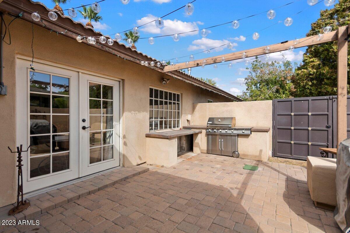 1249 W PALO VERDE Drive