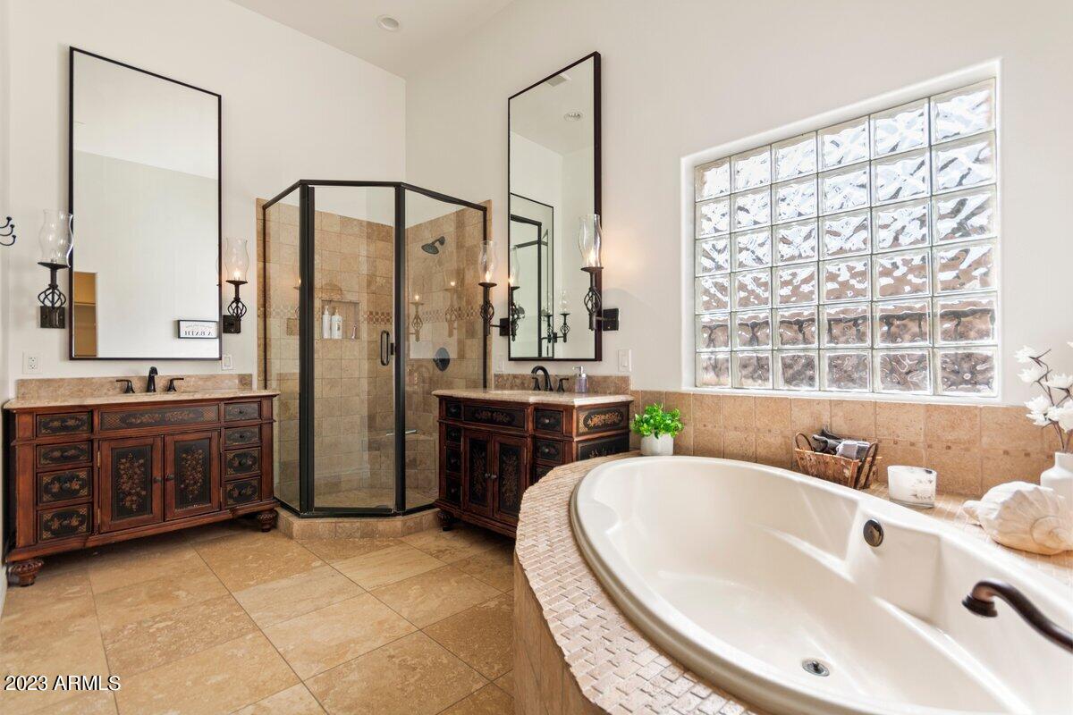 1249 W PALO VERDE Drive