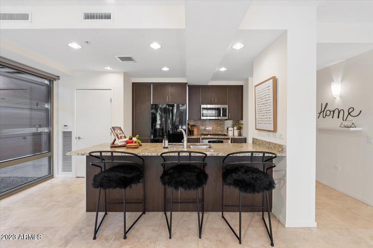 7121 E RANCHO VISTA Drive # 1005