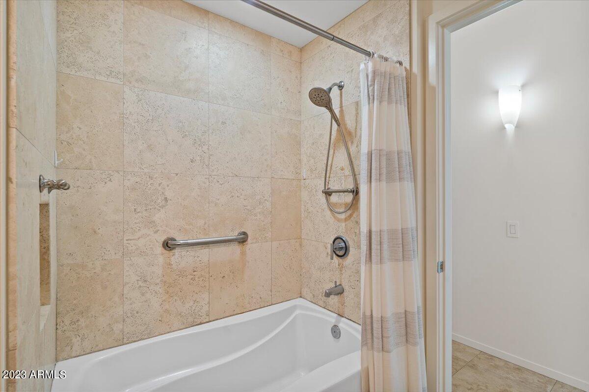 7121 E RANCHO VISTA Drive # 1005