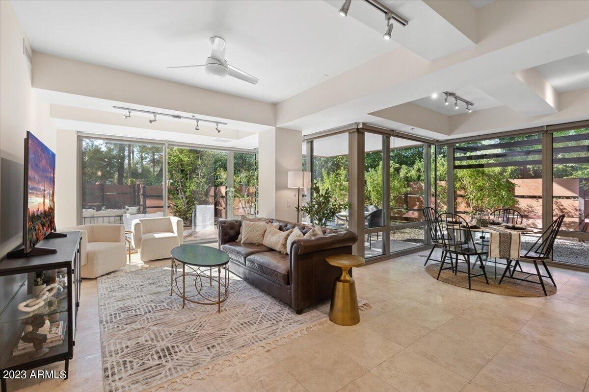 7121 E RANCHO VISTA Drive # 1005