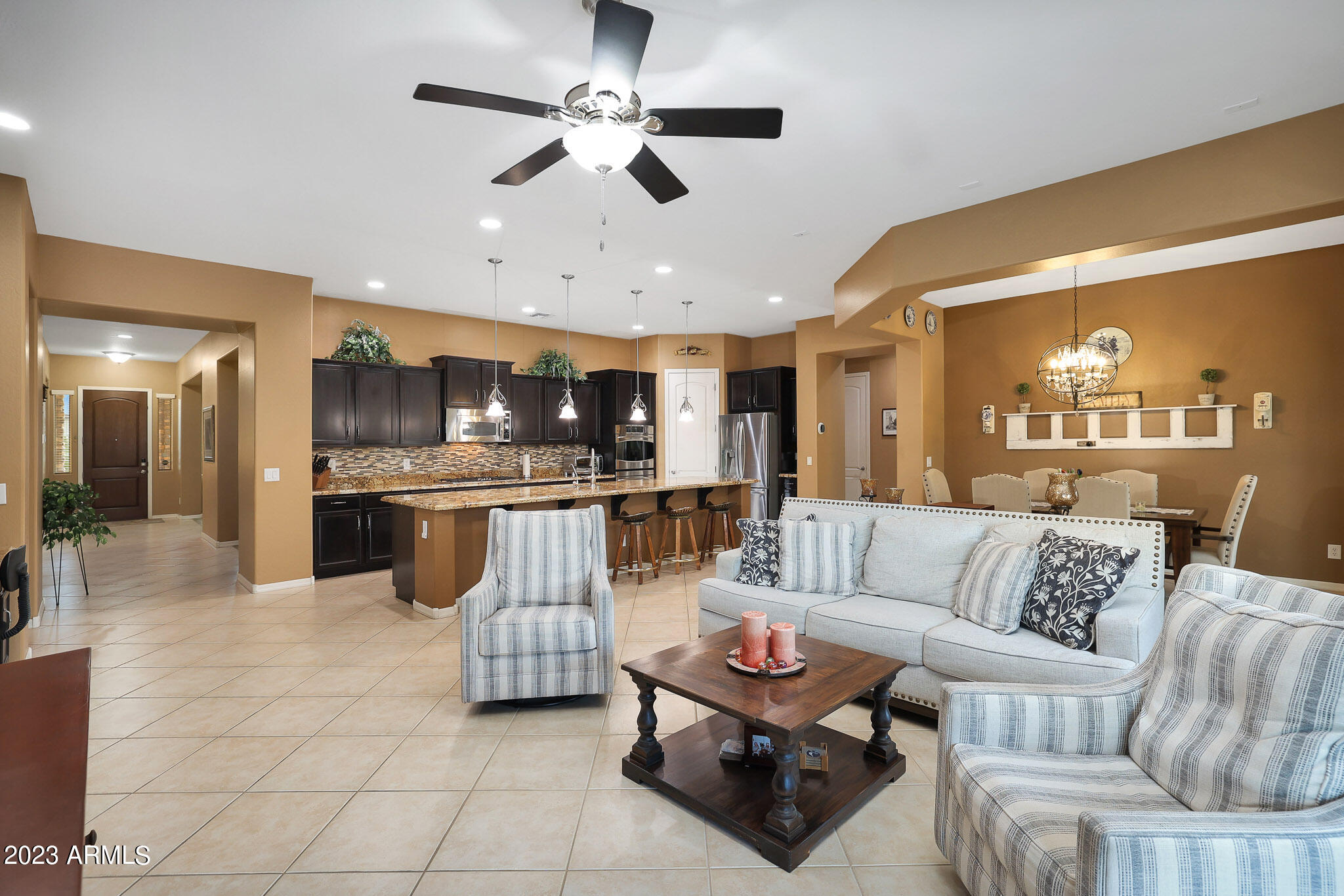 7052 E IVYGLEN Circle