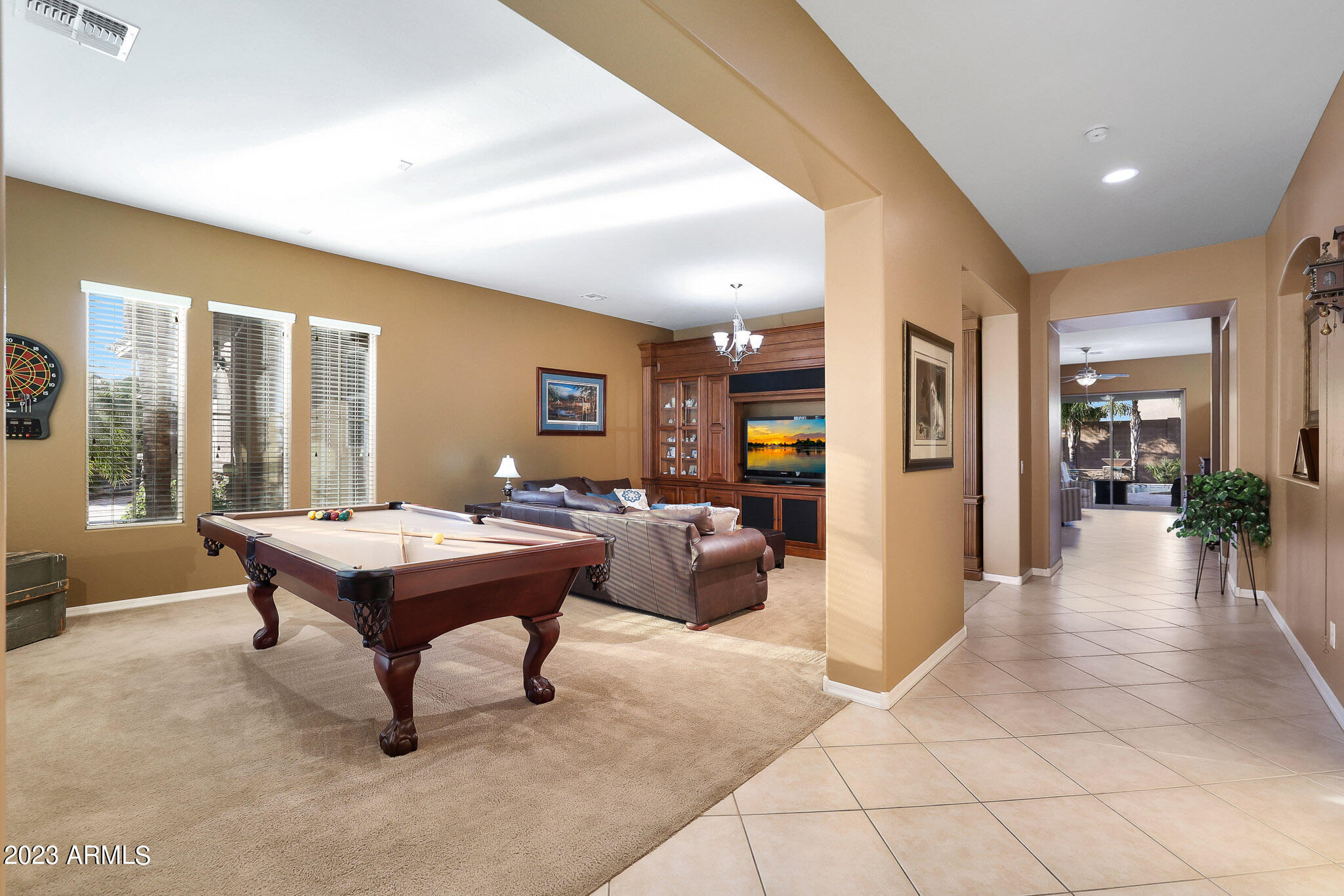 7052 E IVYGLEN Circle