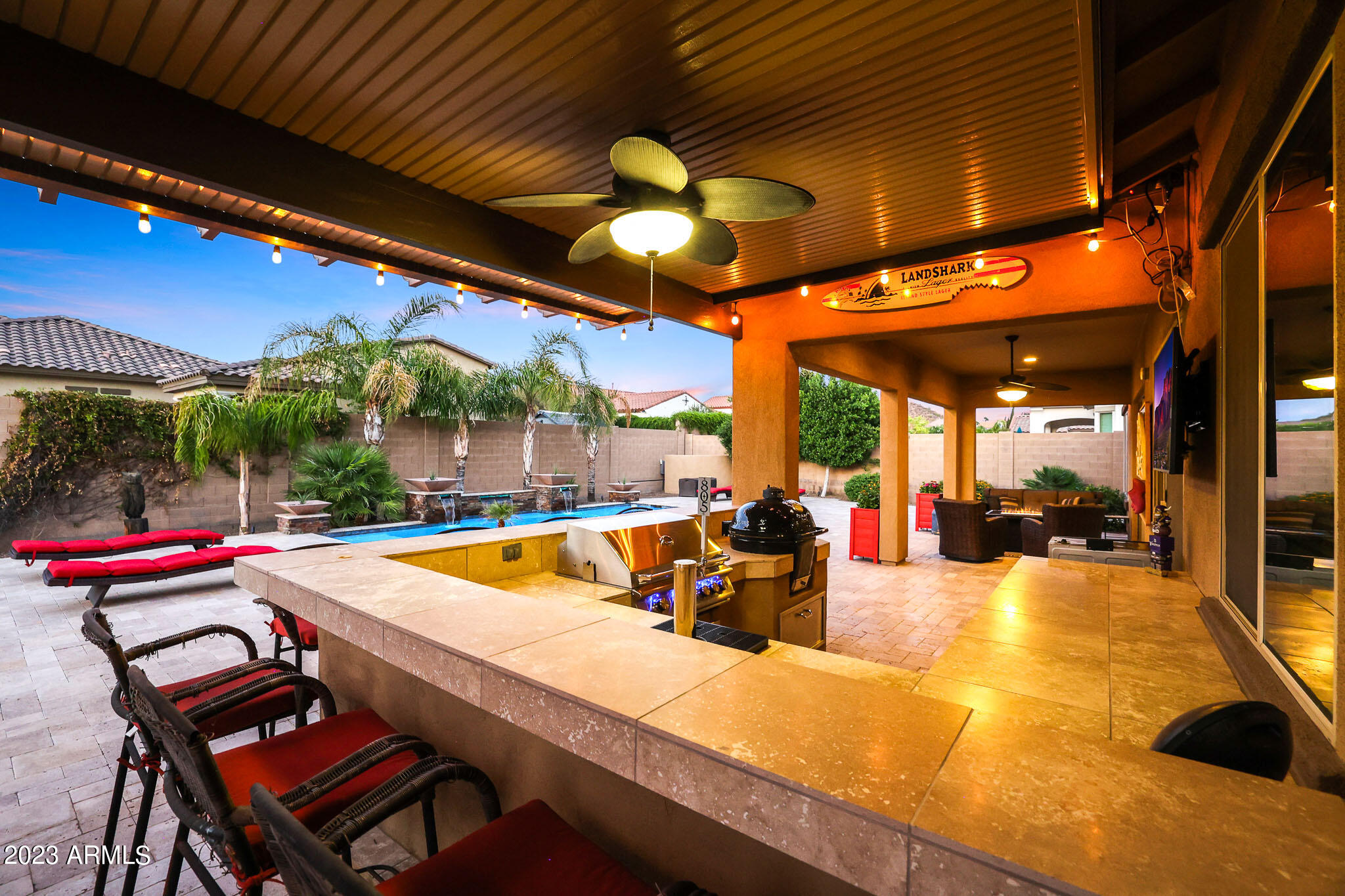 7052 E IVYGLEN Circle