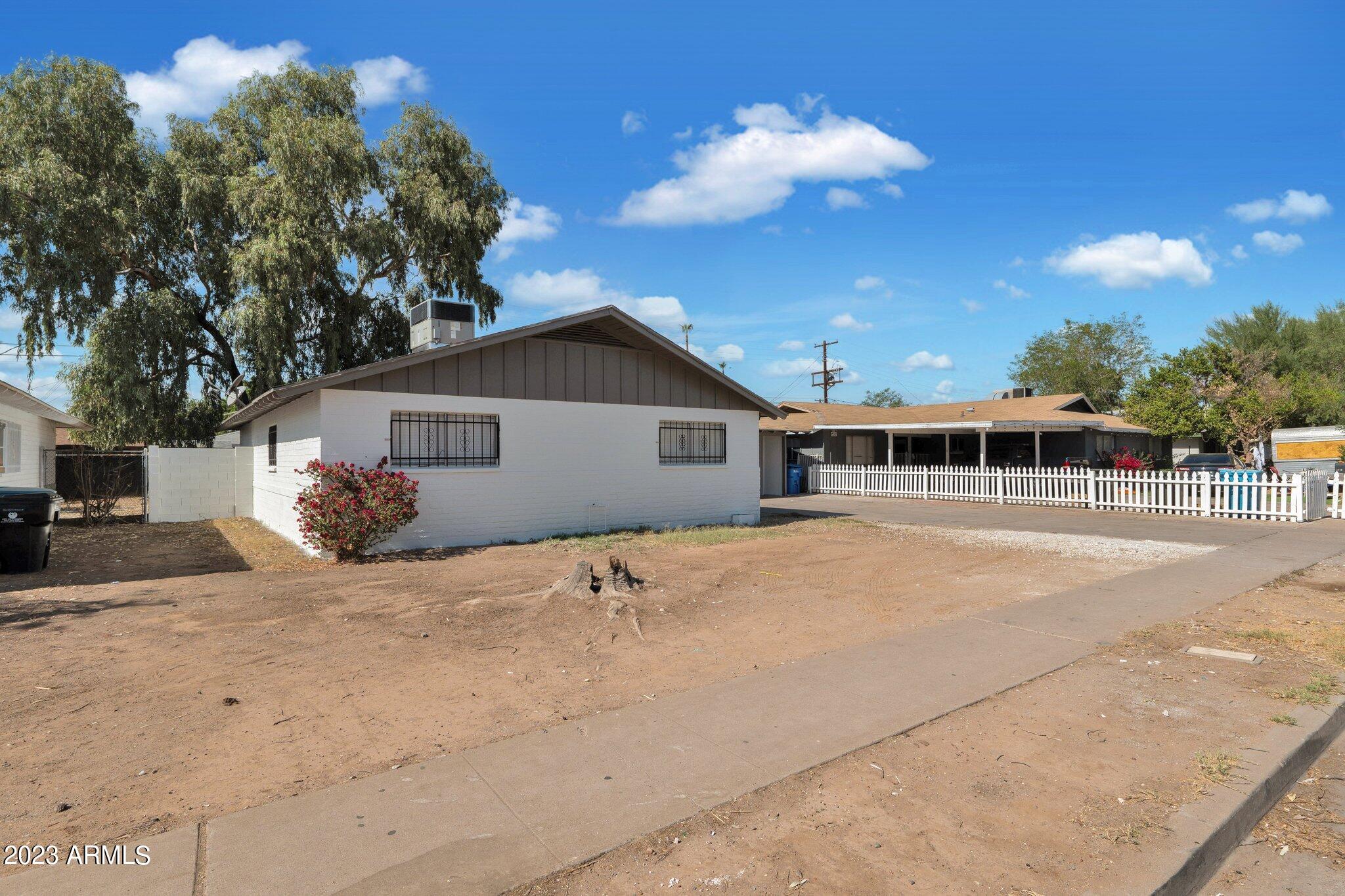 4744 N 39TH Avenue