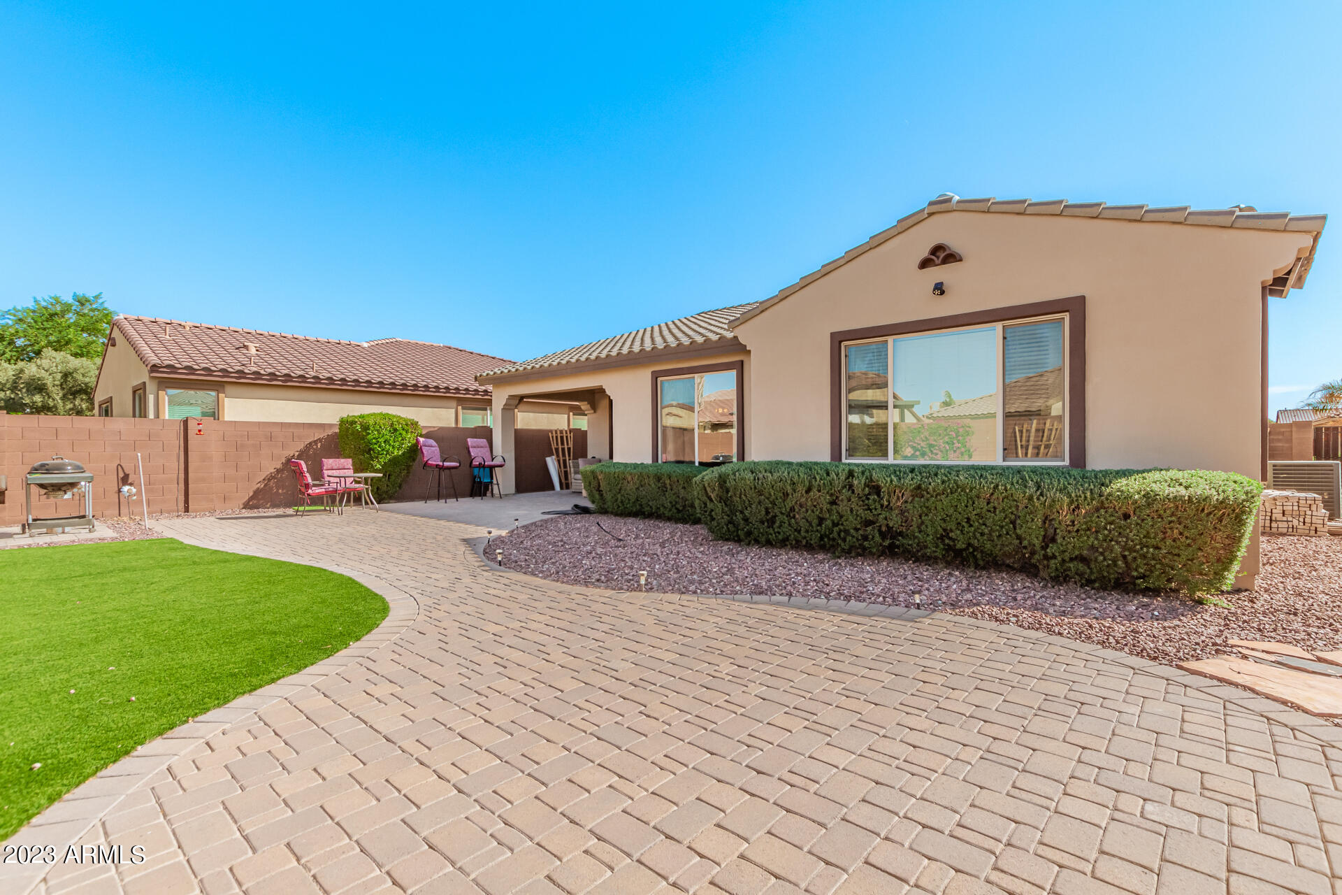 14894 W LUNA Circle