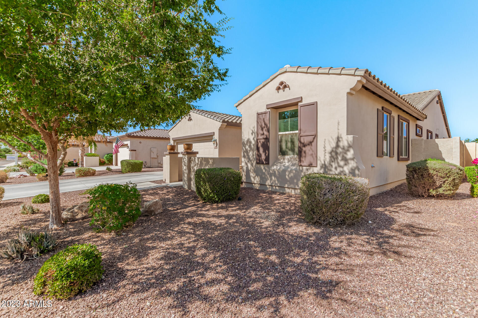 14894 W LUNA Circle