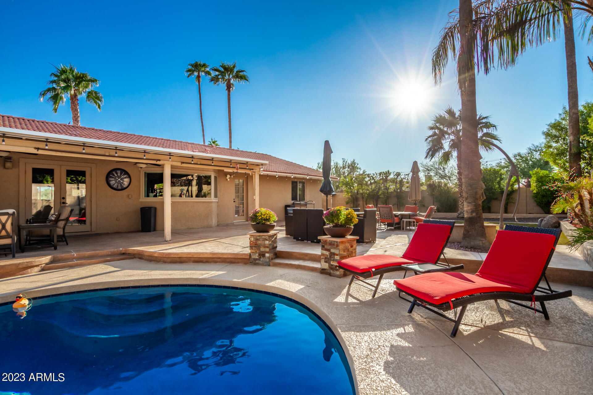 302 E CAROL ANN Way