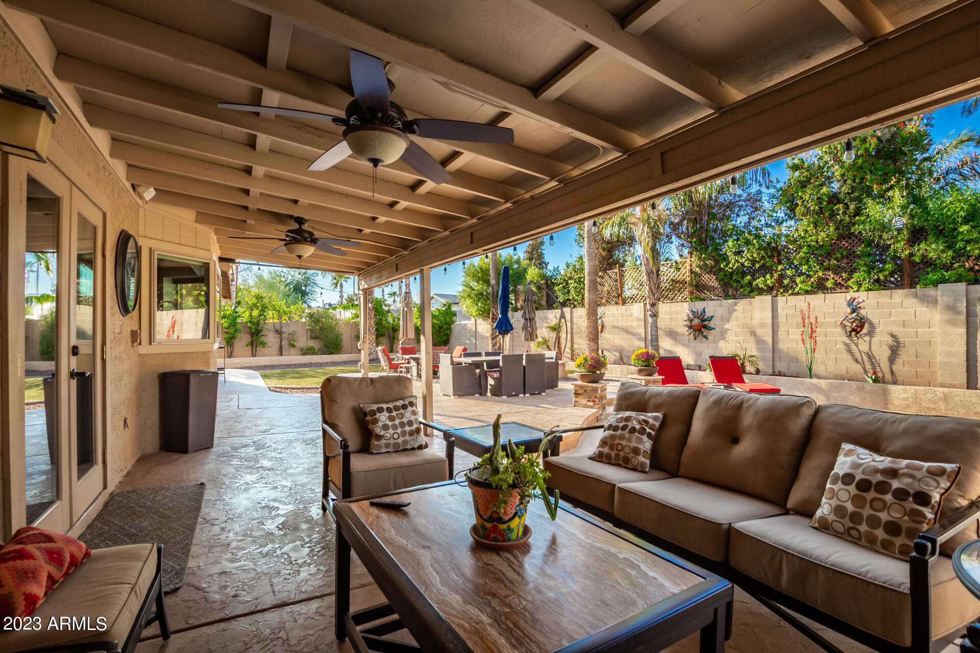 302 E CAROL ANN Way