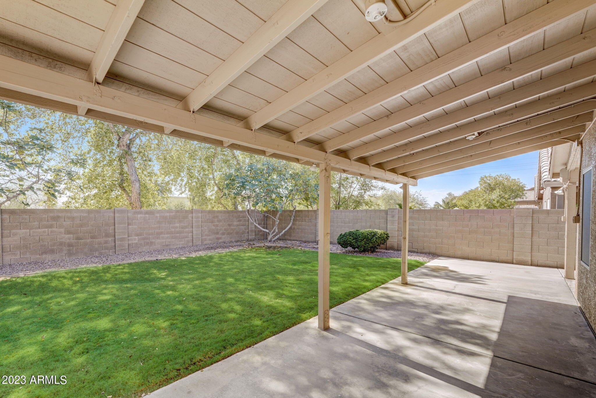 6615 W Desert Hollow Drive
