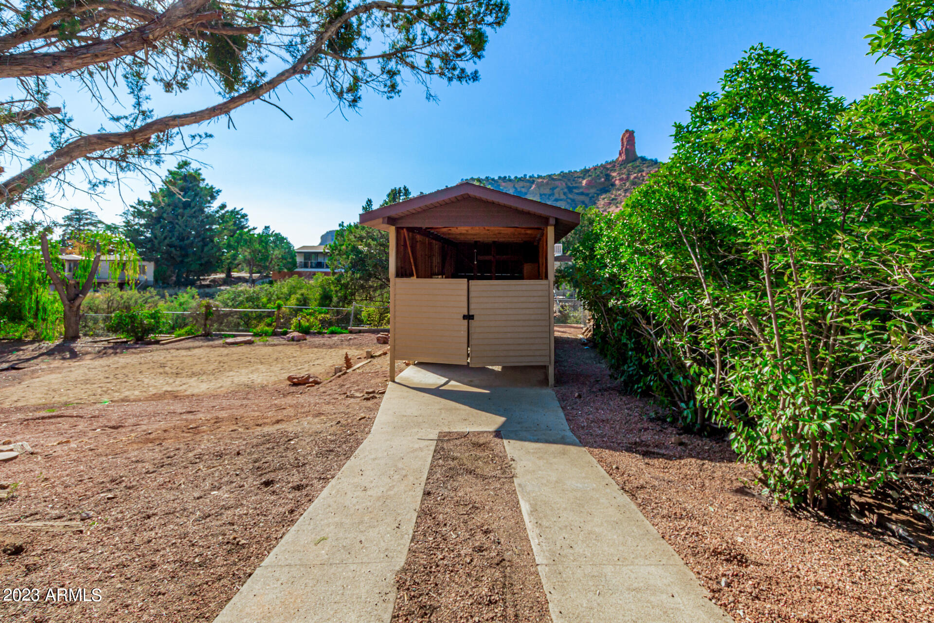 95 MEANDER Way