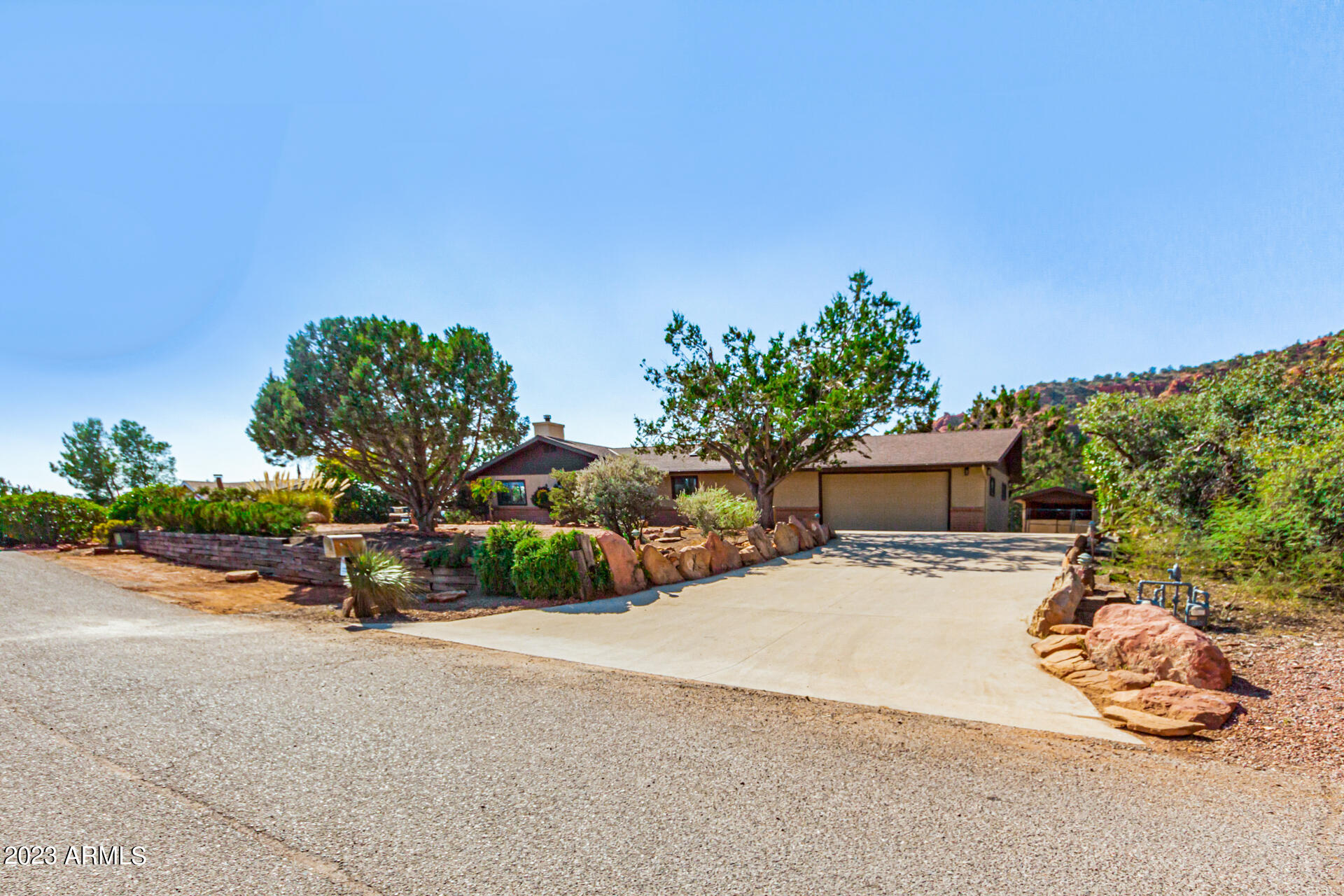 95 MEANDER Way