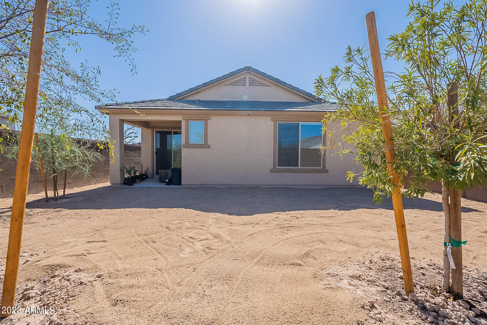 6952 W PEDRO Lane