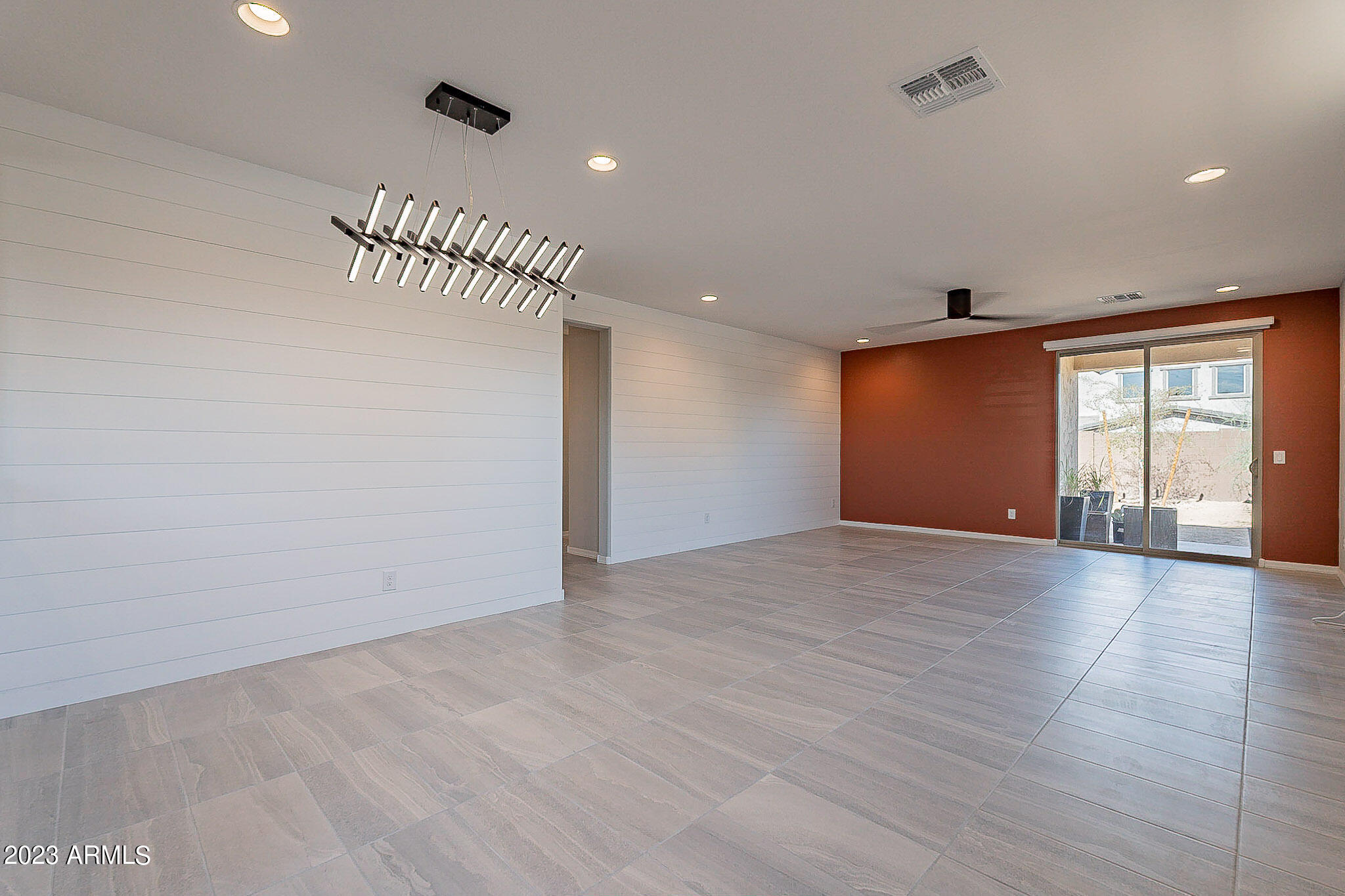 6952 W PEDRO Lane