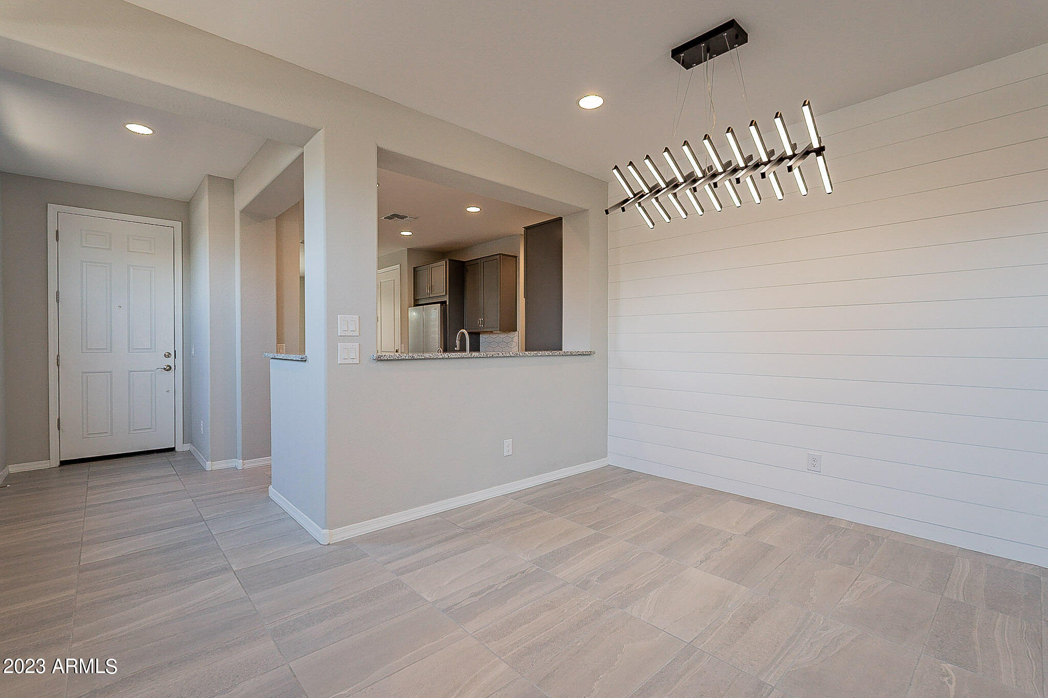 6952 W PEDRO Lane