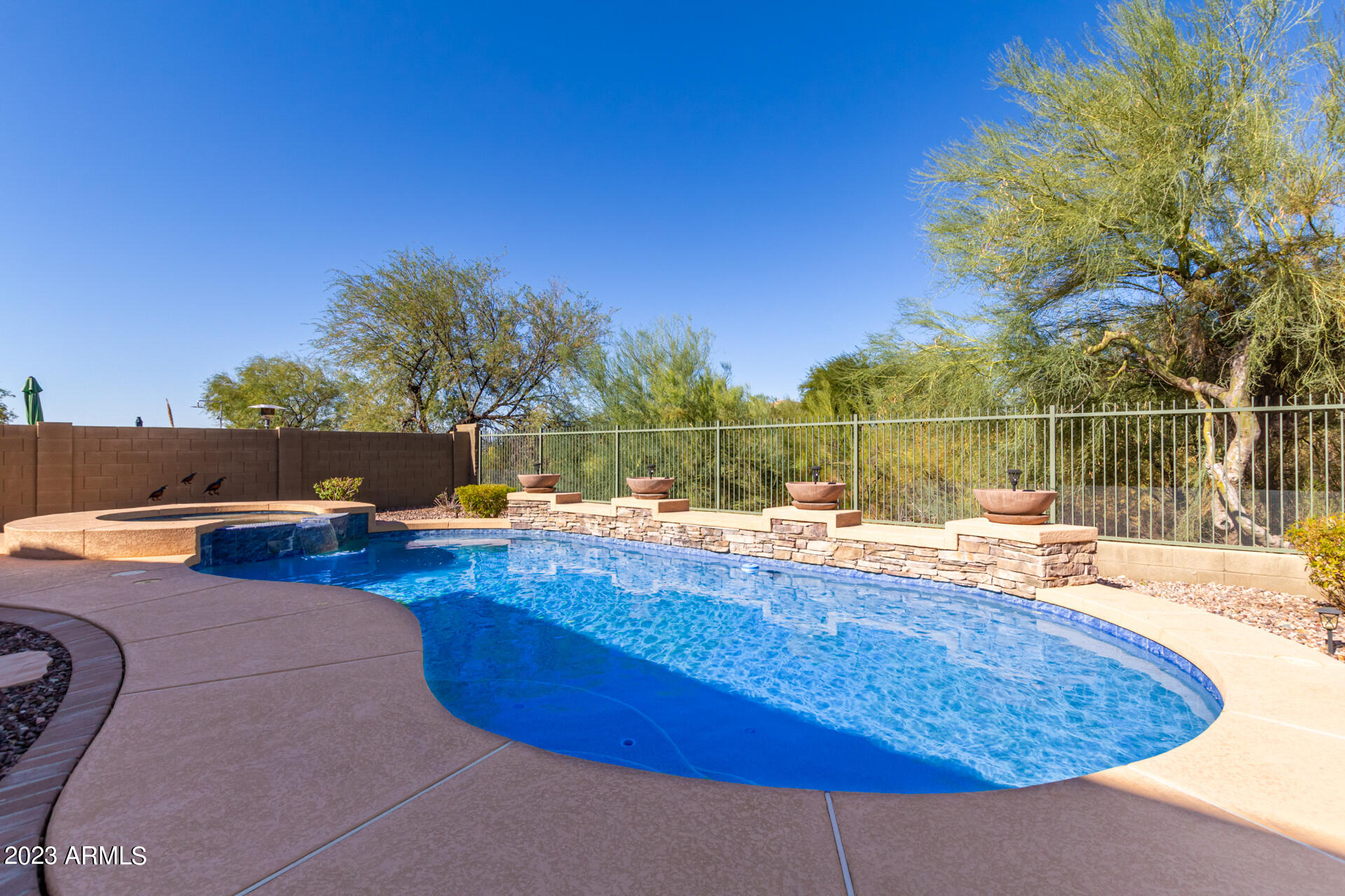 41008 N CROCKETT Trail