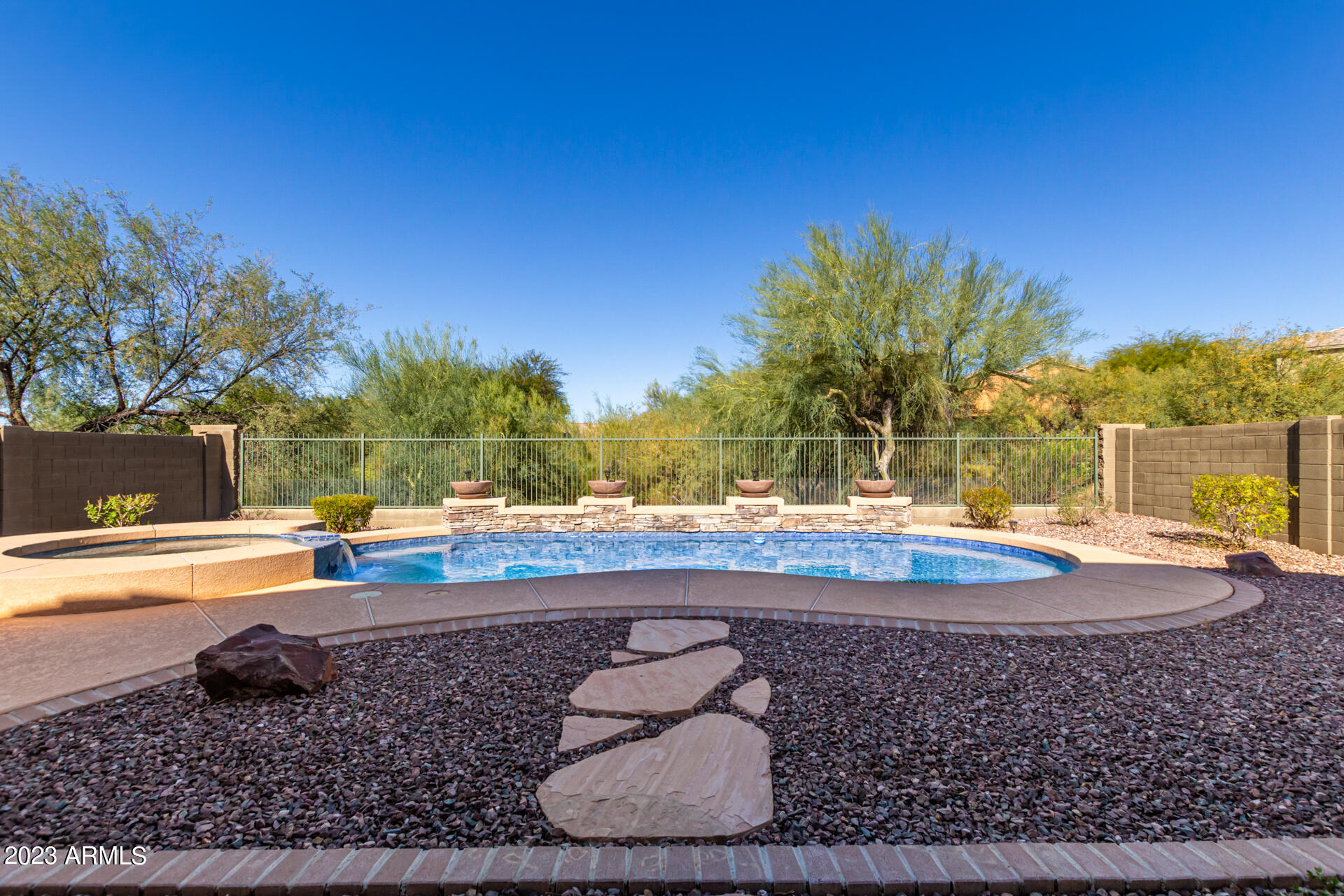 41008 N CROCKETT Trail