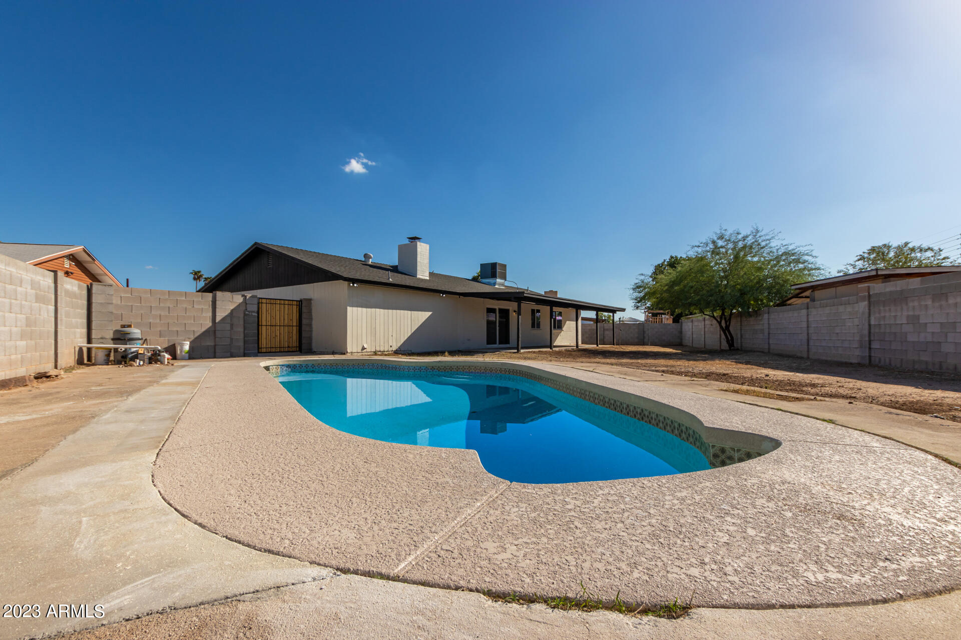 18426 N 10TH Drive
