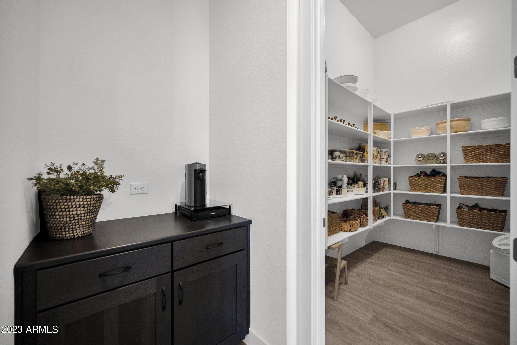 9238 W VILLA CHULA --