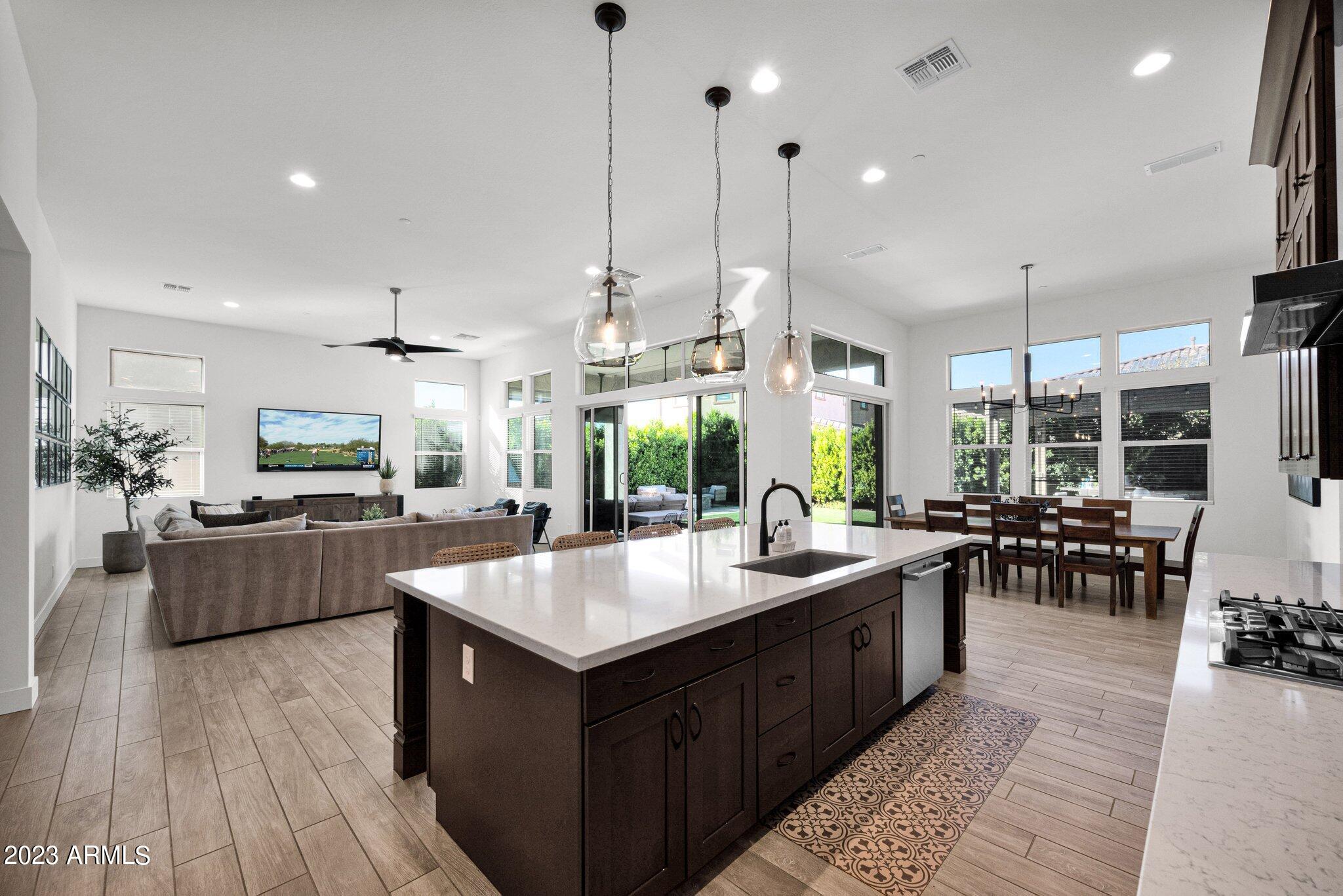9238 W VILLA CHULA --