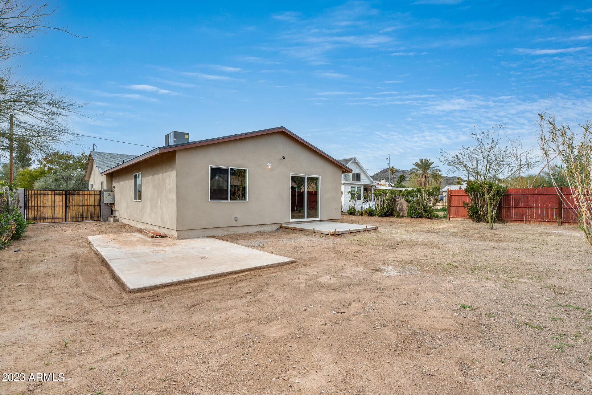 8921 N 10TH Street