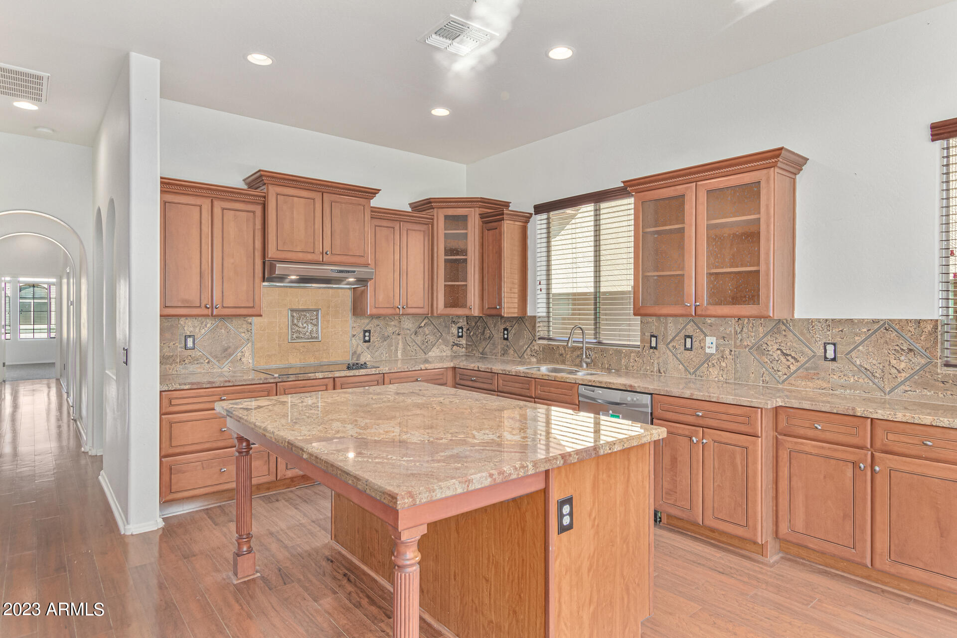 2321 W MINERAL Road