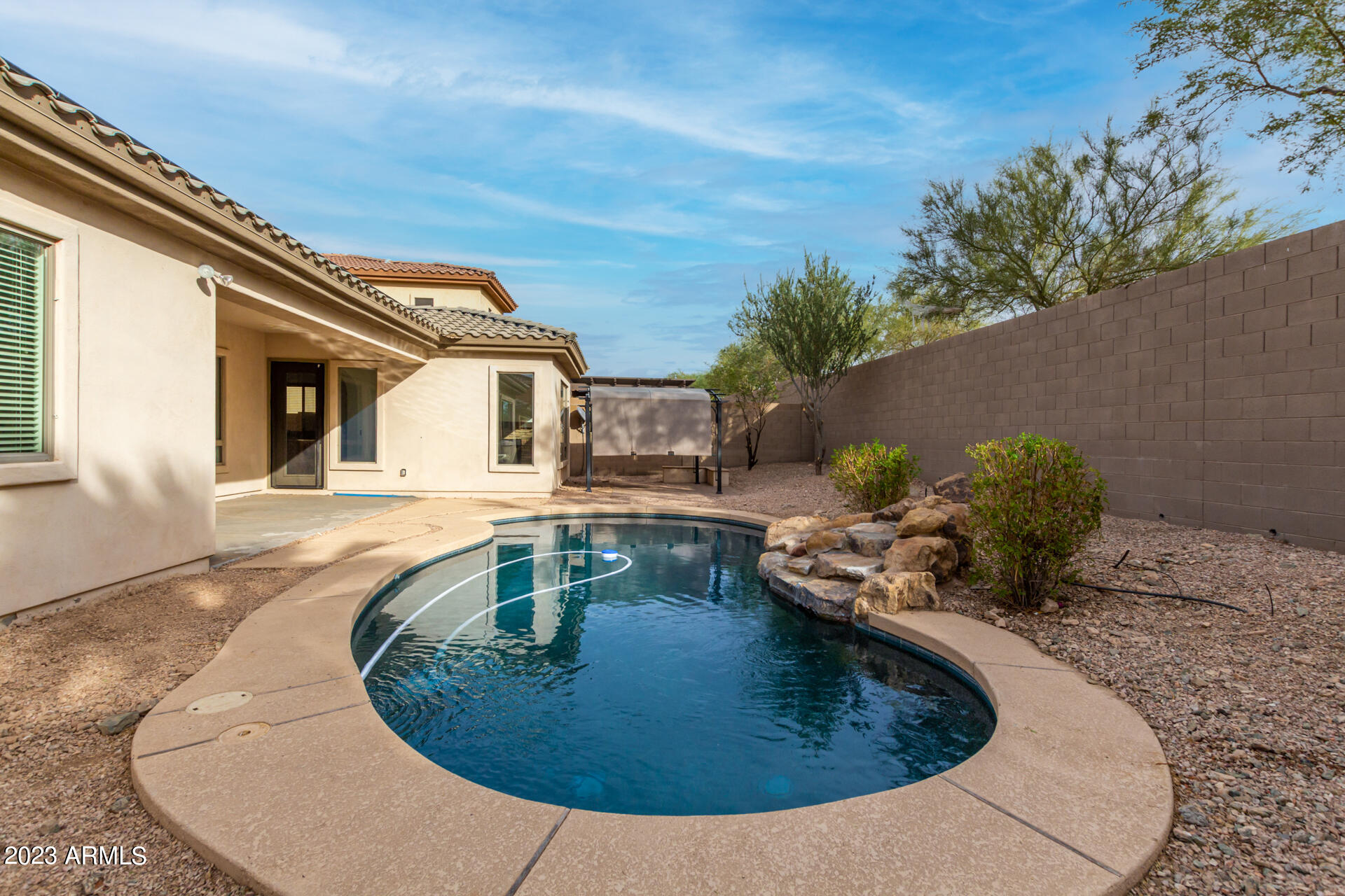 2321 W MINERAL Road