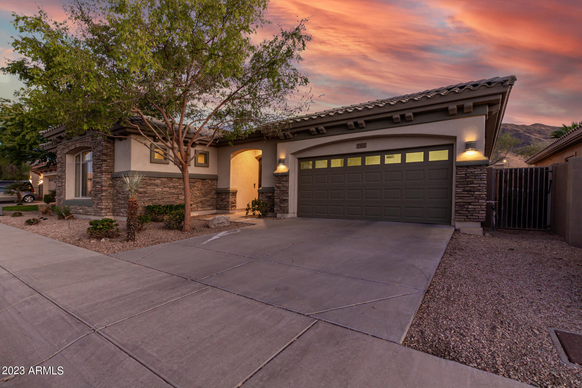 2321 W MINERAL Road