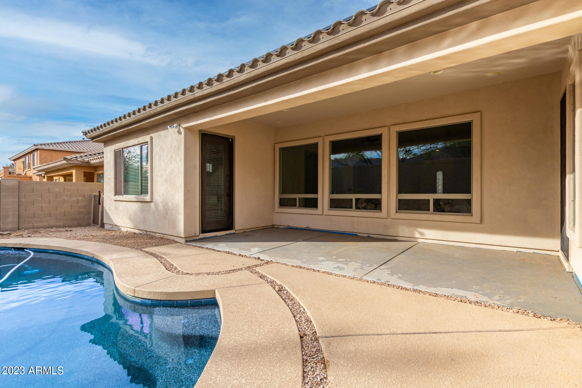 2321 W MINERAL Road