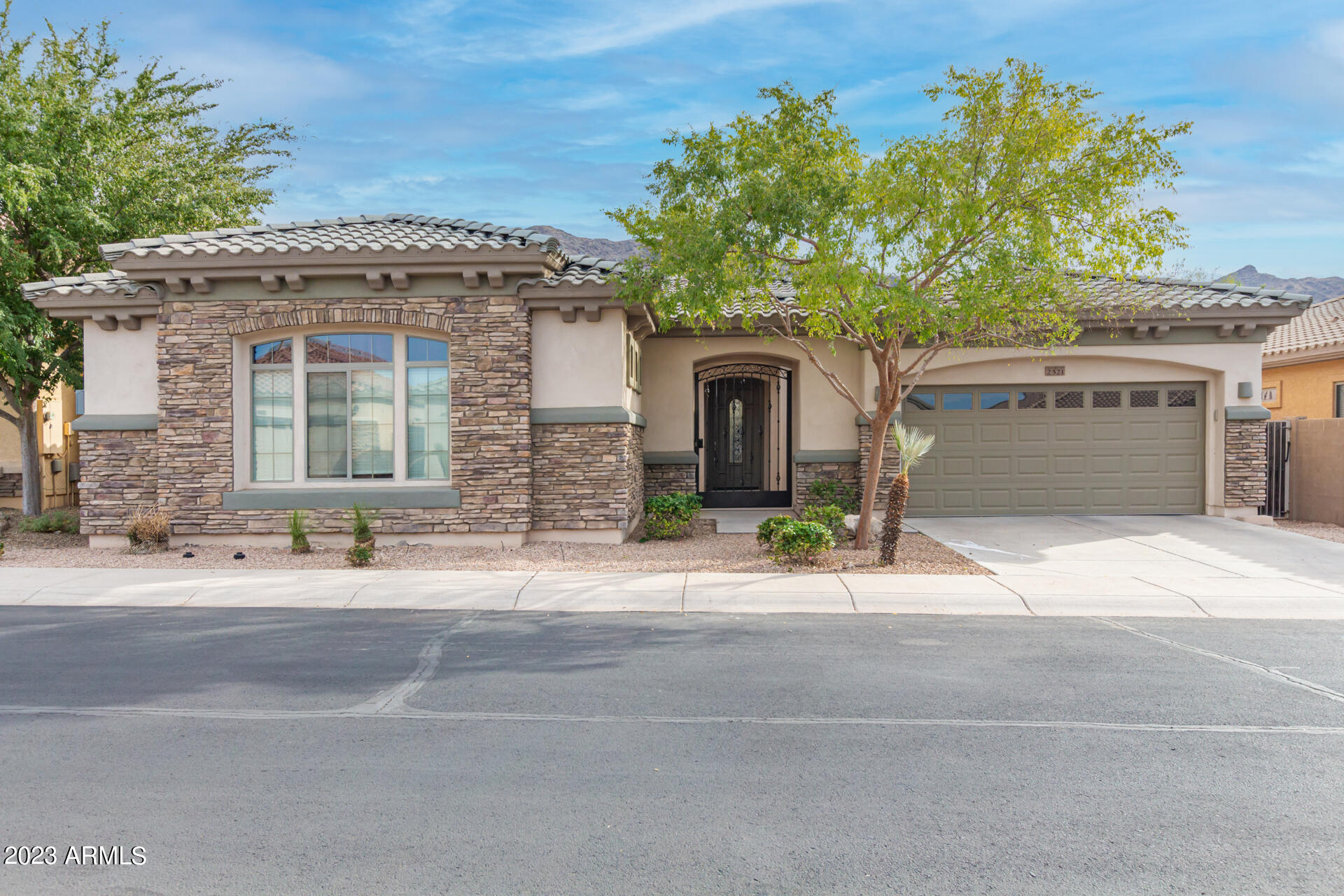 2321 W MINERAL Road