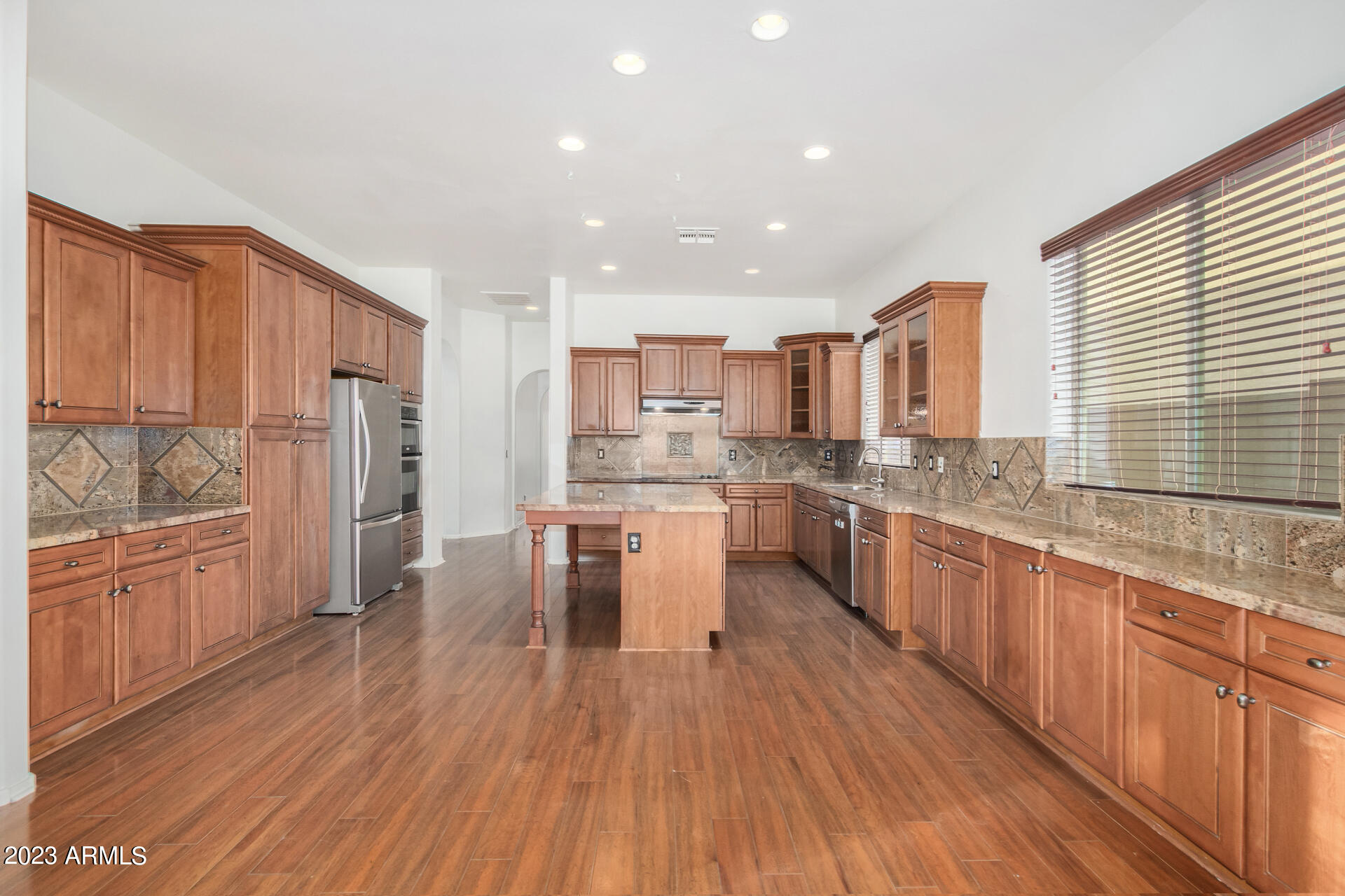 2321 W MINERAL Road