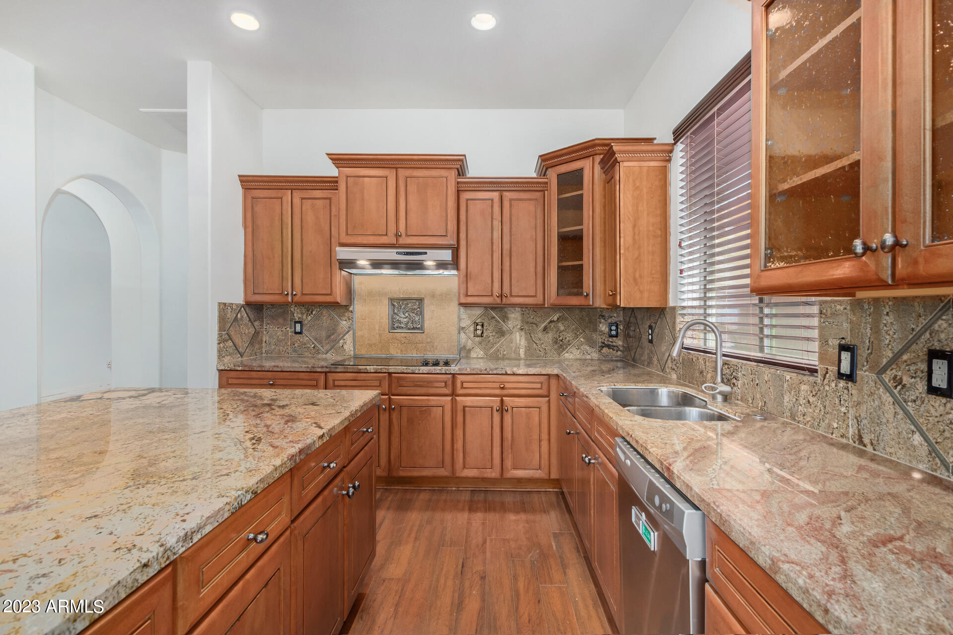 2321 W MINERAL Road