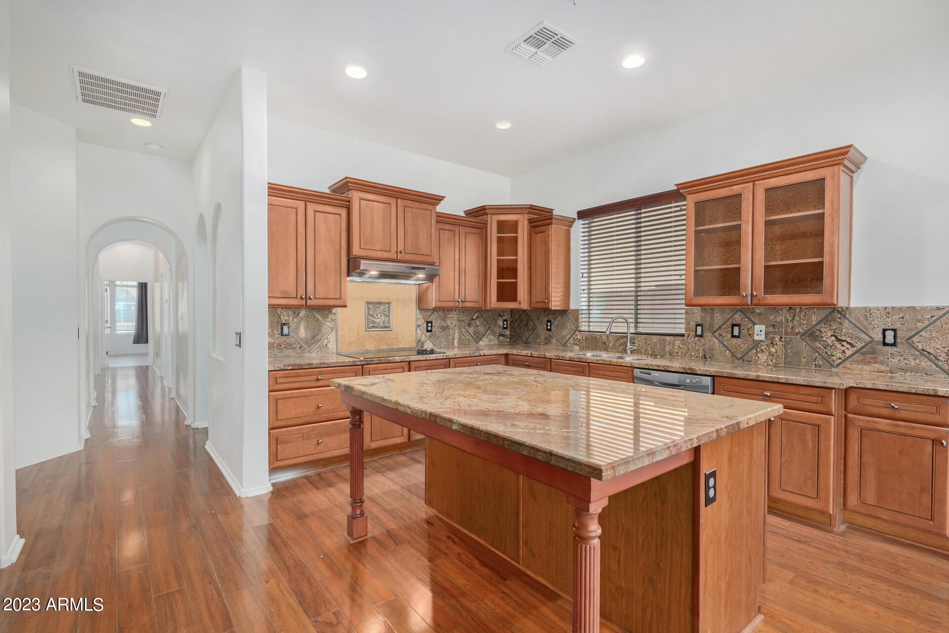 2321 W MINERAL Road